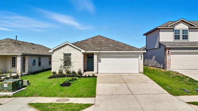 Building Photo - 445 Mustang Dr