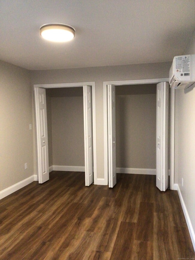 Building Photo - 30 Charles St