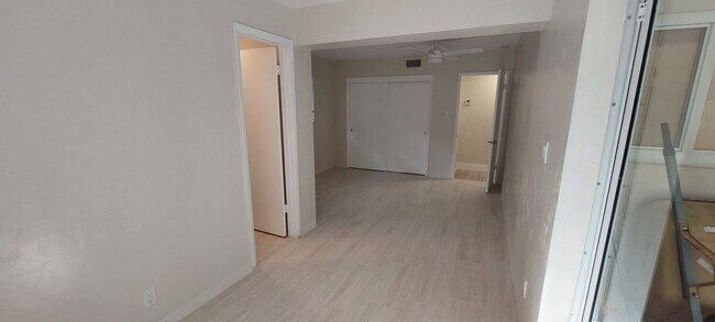 Master Bedroom - 1235 SW 13th Cir