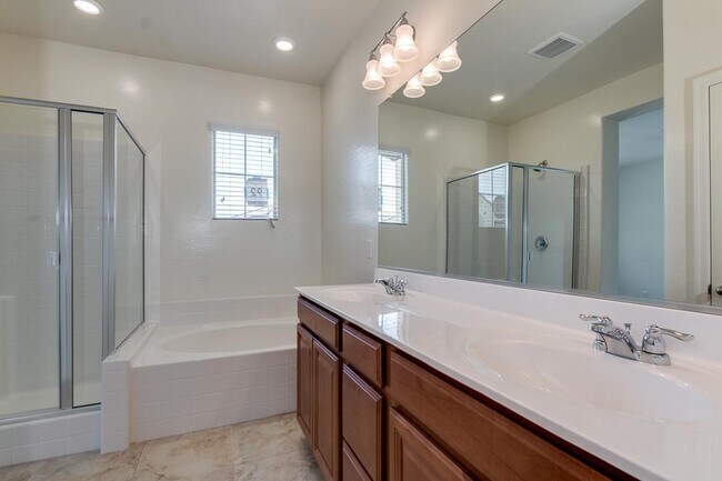 Building Photo - 3210 S Mingus Dr