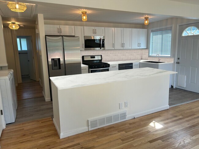 Building Photo - 7210 W 34th Ave