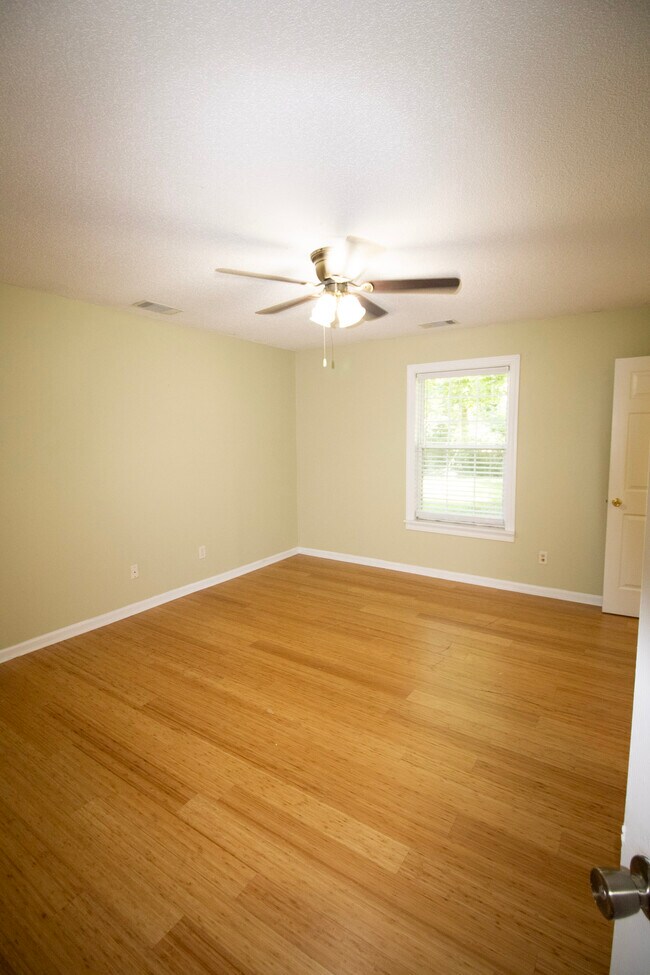 Building Photo - 1103 Wigwam Ct