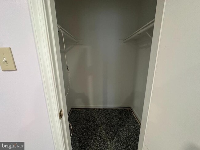 Building Photo - 8956 Milroy Ct