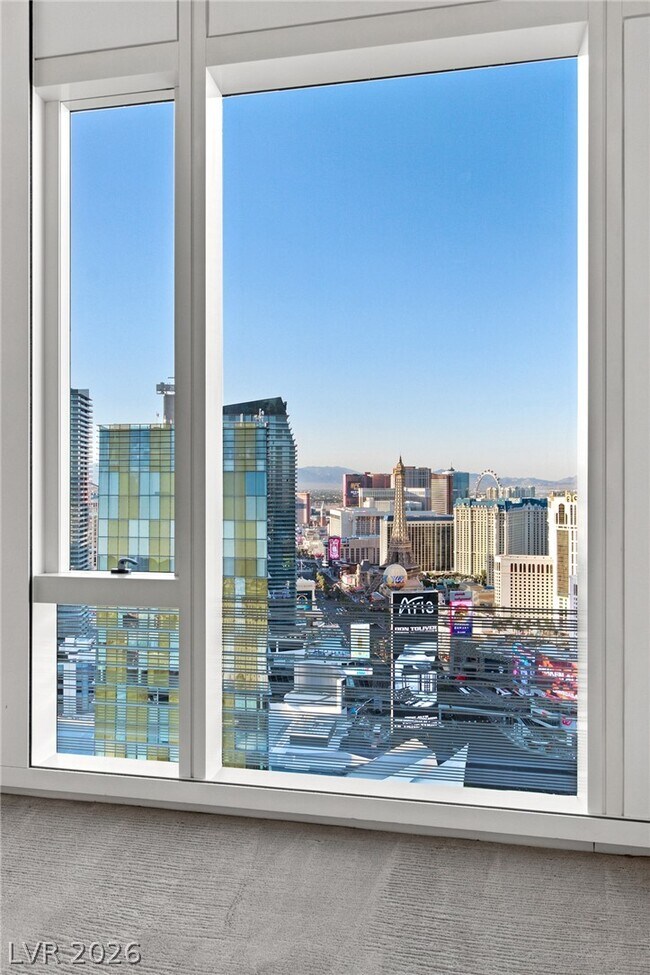 Building Photo - 3750 S Las Vegas Blvd