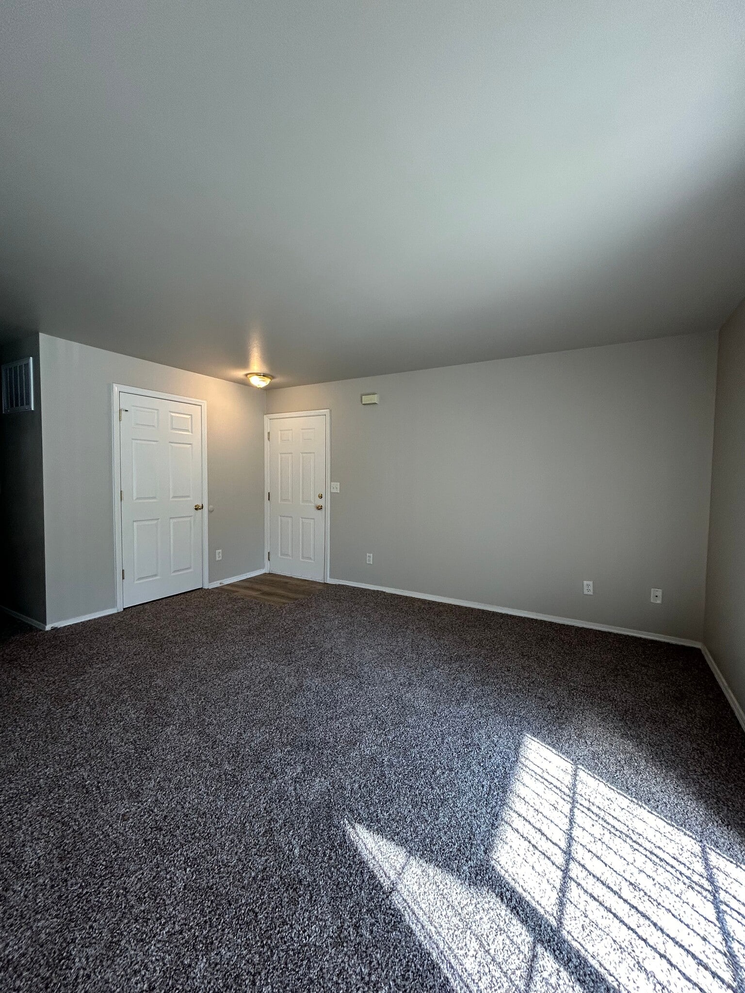 Building Photo - 7458 W Tottenham Ln