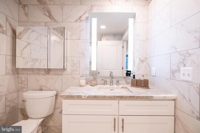 Building Photo - 2301 John F Kennedy Blvd