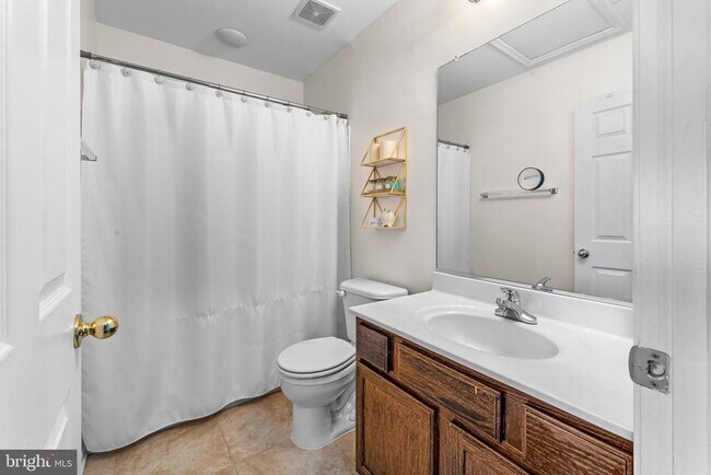 Building Photo - 2552 Blue Water Blvd