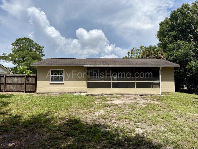 Building Photo - Single Family Home - Carrollwood Area