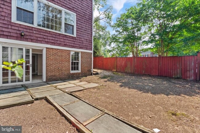 Building Photo - 13143 Putnam Cir