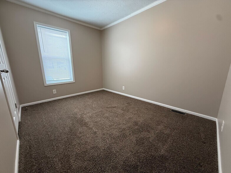 Building Photo - 71508 St Howard Ct