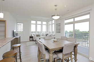 Interior Photo - 5th Avenue Lofts