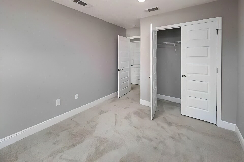 Building Photo - 319 Carmel Dr