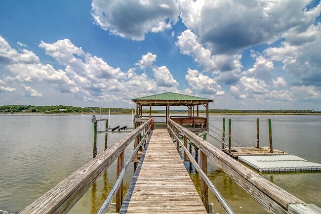 Building Photo - 4 Bedroom 4.5 Bath Home in Dunes West - Mt. Pleasant