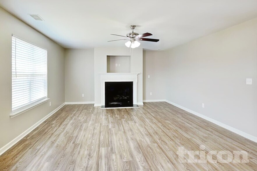 Building Photo - 2208 Ballingarry Dr