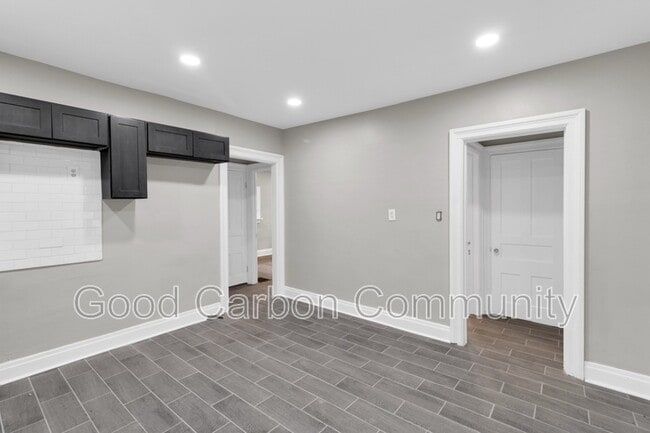 Building Photo - 246 Tremont St