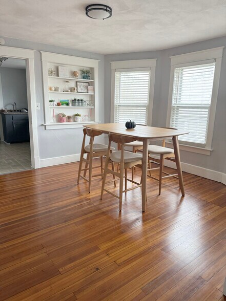 Building Photo - 113 Crestmont Rd