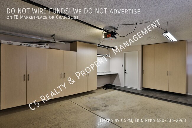 Building Photo - 13652 N 108th Dr