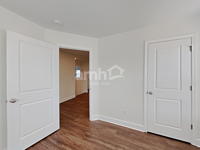 Building Photo - 429 Bluewater Dr