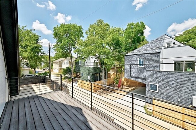 Building Photo - 5506 Evans Ave