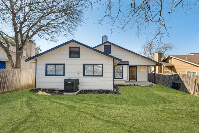 Building Photo - 7919 Wayside Trail