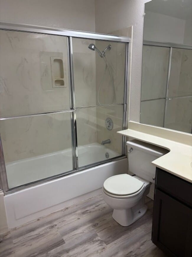 Building Photo - Convenient Location Walk to Downtown Pleasanton