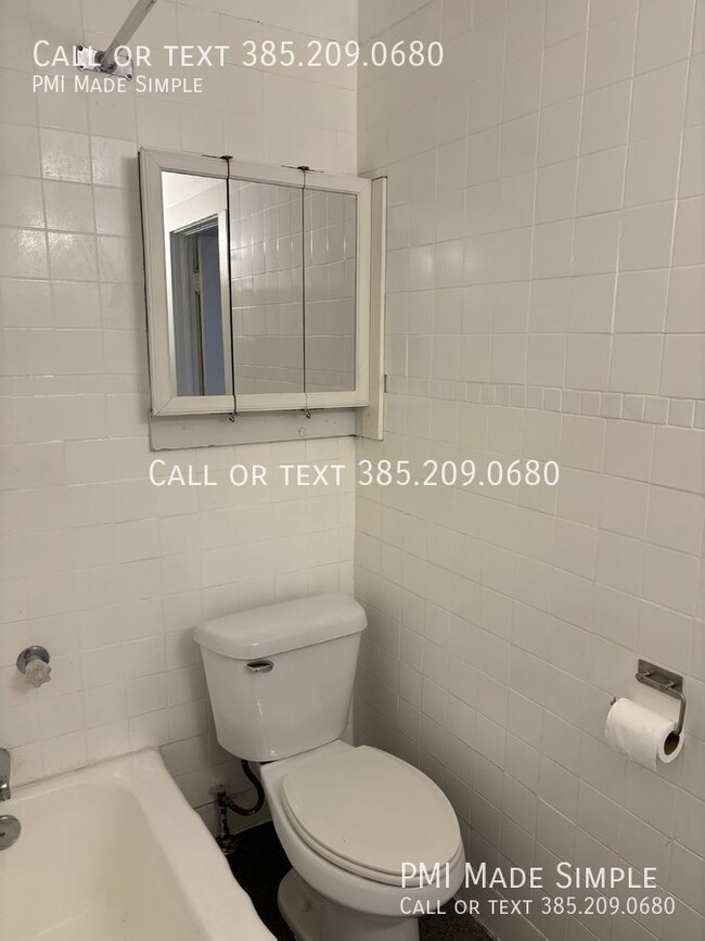 Building Photo - Charming 2 Bedroom Cottage in Nice Salt La...