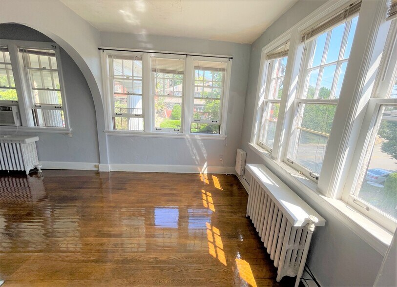 Building Photo - 6532 Wilkins Ave