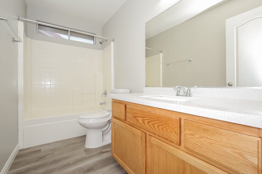 Building Photo - 1417 Iris Kelly Ave