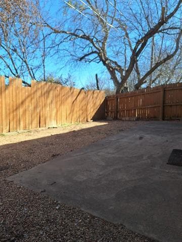 Building Photo - 129 Allencrest Dr