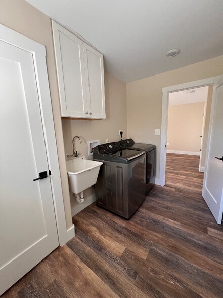 Building Photo - 42079 Sweet Spring Ln