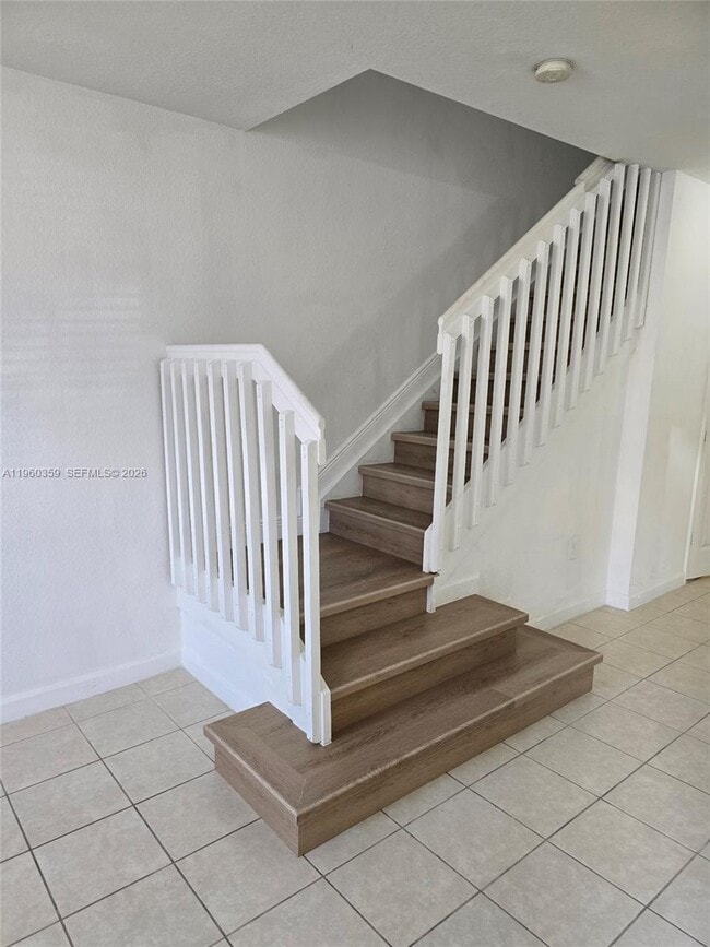 Building Photo - 1575 NE 33rd Ave