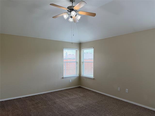 Building Photo - 301 Meadow Lark Ln