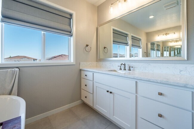 Building Photo - 4623 Flagstaff Dr