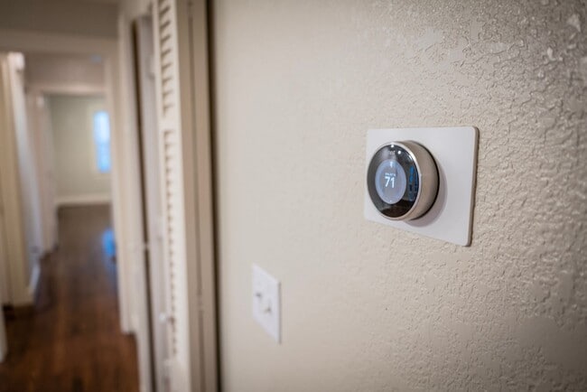 Building Photo - 49SW1105