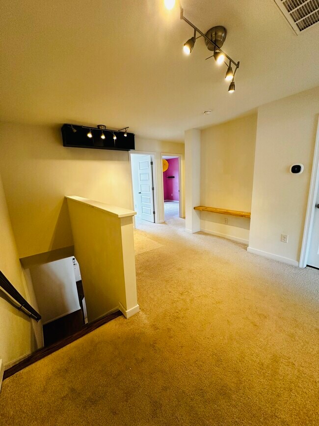 Building Photo - 5604 Benoni Ct