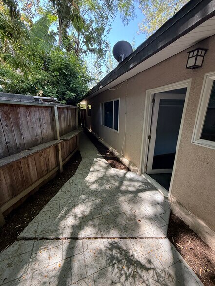 Back Yard - 2626 Delaware St