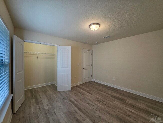 Building Photo - 4411 Fiske St