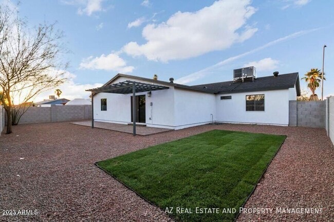 Building Photo - 3431 E Acoma Dr