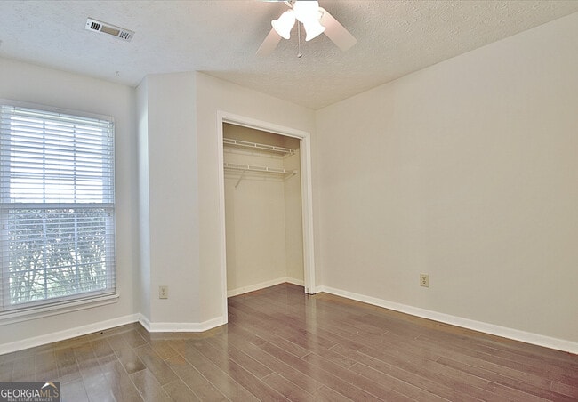 Building Photo - 315 Wood Ridge