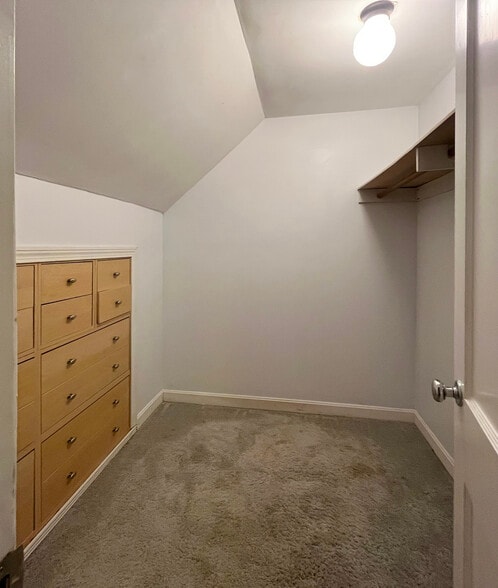 closet bedroom 3 - 101 Olcott Dr