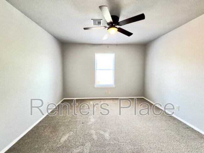 Building Photo - 1400 N Ironwood Pl