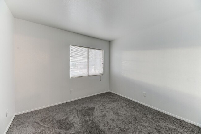Building Photo - 4548 Grand Rock Dr