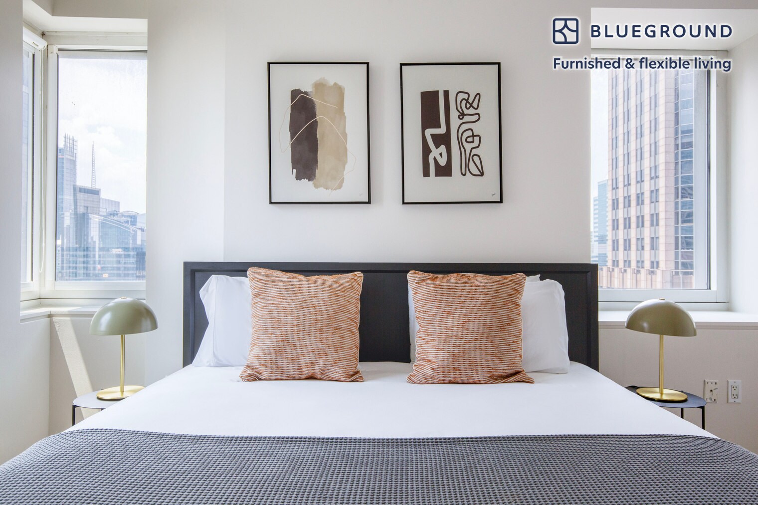 Building Photo - 70 W 45th St