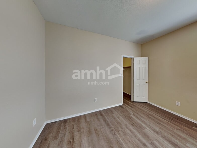 Building Photo - 2636 Fondren Rd