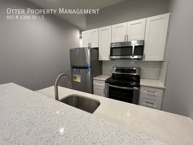 Building Photo - 861 N 43rd St