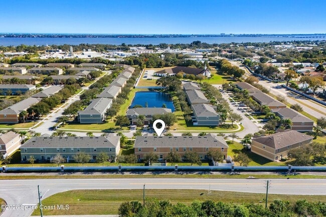 Building Photo - 2545 Revolution St