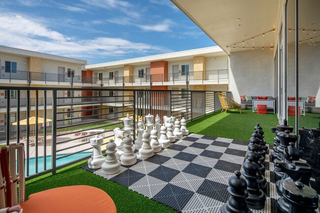 Building Photo - Cabana Southern Apartments