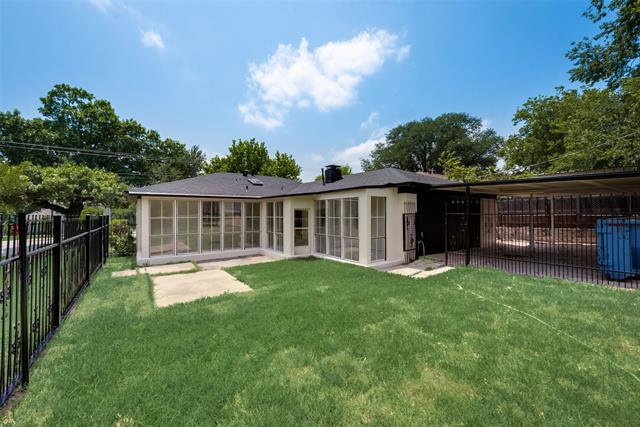 Building Photo - 2417 Highland Rd