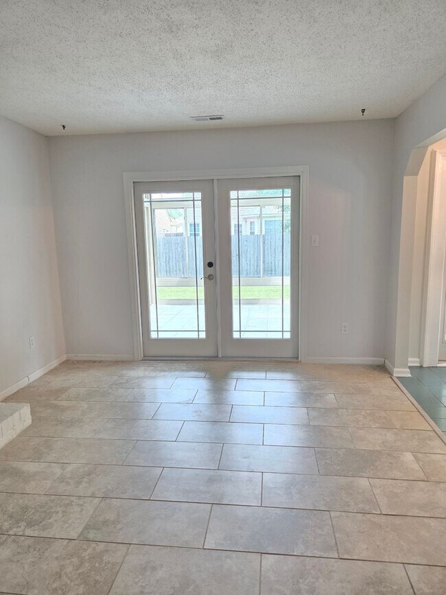 Building Photo - 3804 Daiquiri Ct