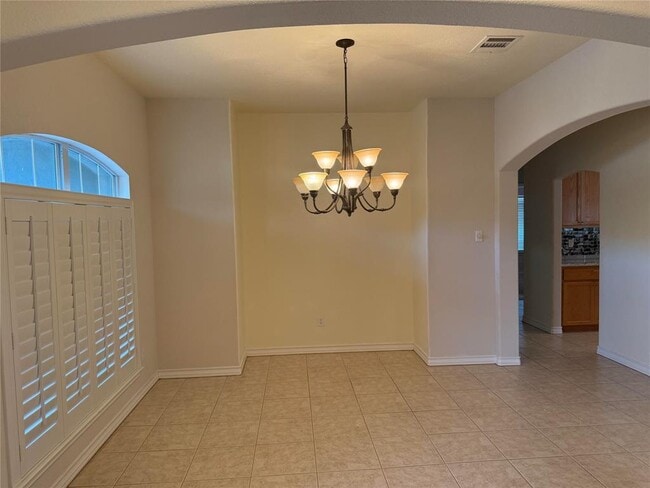 Building Photo - 424 Shayla Ln